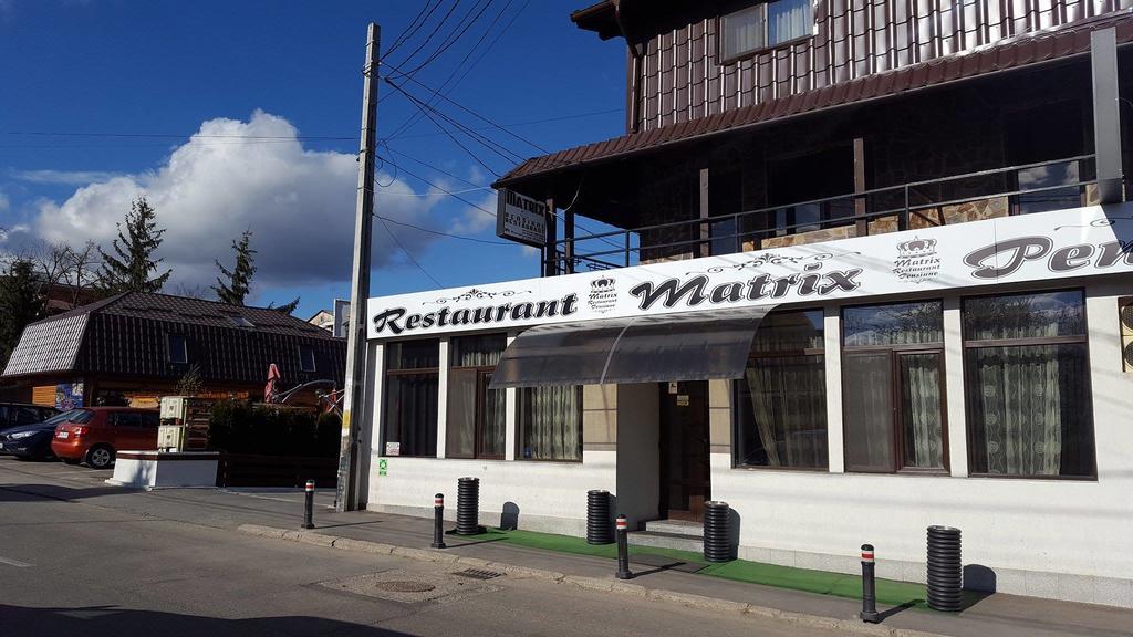 Pensiune Matrix Curtea de Argeş Exteriör bild